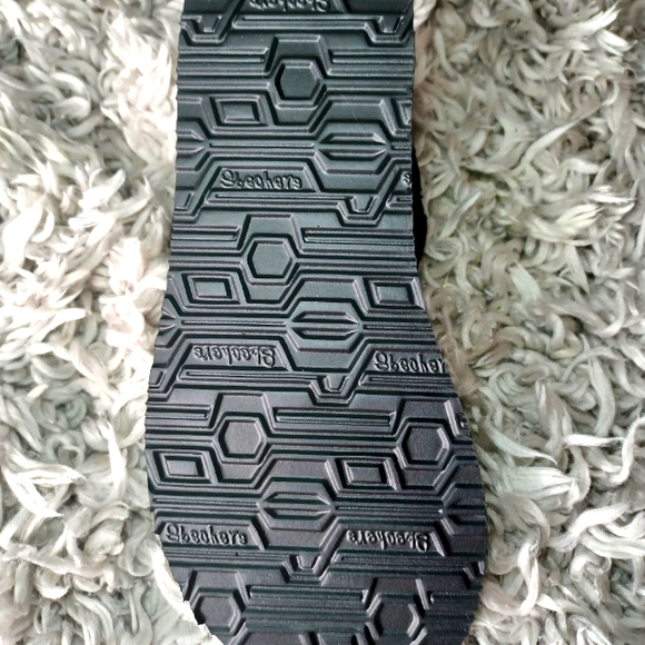 Skechers Yoga Foam Sandals - Picture 10 of 15